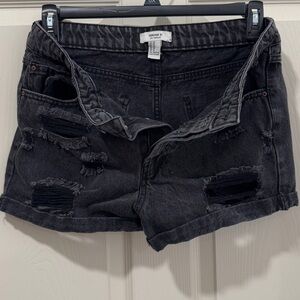 Forever 21 black denim distressed shorts size 28